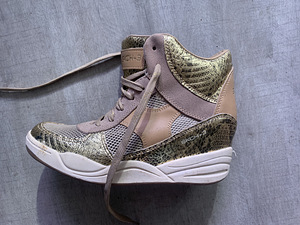 Uus Sketchers tossud 40.5 (1 foto / 7)