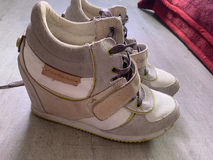 Кроссовки Calvin Klein 39 (1 фото из 7)