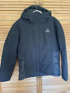 Зимний пуховик Adidas (1 фото из 3)