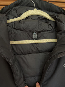 Зимний пуховик Adidas (2 фото из 3)