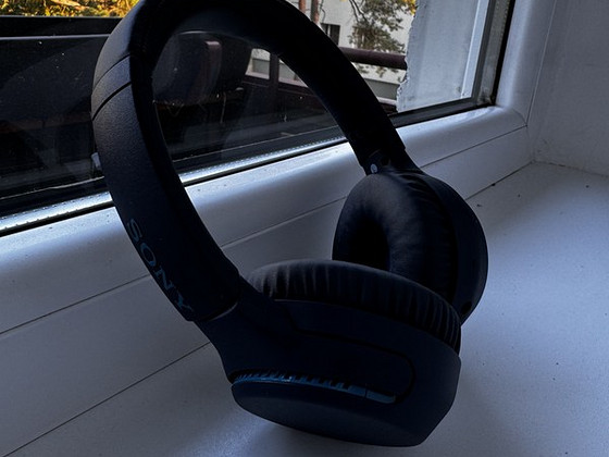 Sony WH-XB700