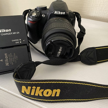 Продам фотоаппарат, вместе с картой памяти