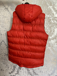 Naiste vest ,sobib S-M suurusele (2 foto / 2)