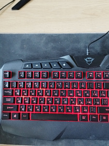 Клавиатура Gxt 881 (2 фото из 2)