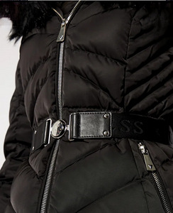 Куртка Guess (6 фото из 7)