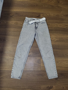 Джинсы Calvin Klein (1 фото из 3)