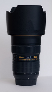 Nikon Nikkor 24-70 mm f/2.8G ED (1 foto / 2)