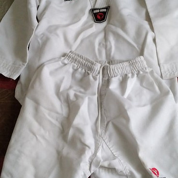 KARATE VORM KÕRGUS 140cm.