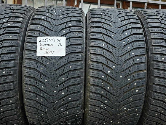 Шины R17 225 45 17 Kumho 8мм