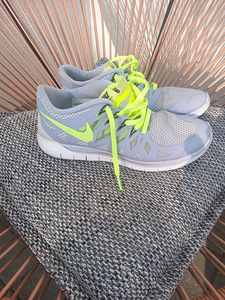 Кроссовки Nike. 38.5 (1 фото из 2)