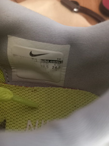 Кроссовки Nike. 38.5 (2 фото из 2)