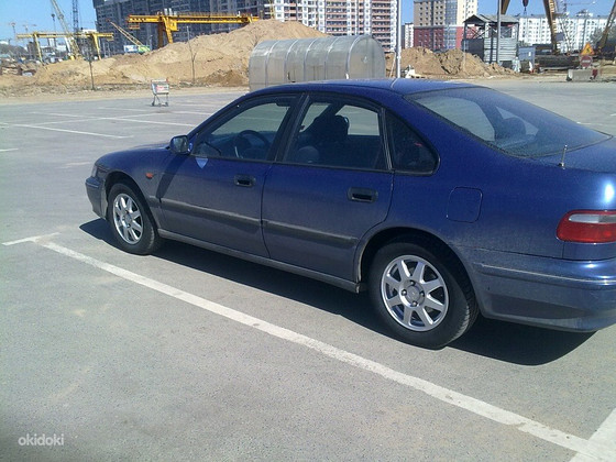 Стекло люка крыши Honda Accord 5-го поколения 1994-1997