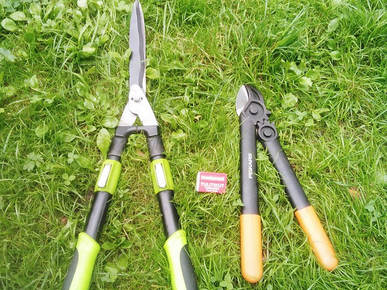 Käärid ja oksakäärid Fiskars.