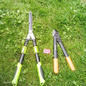 Ножницы и секатор Fiskars.
