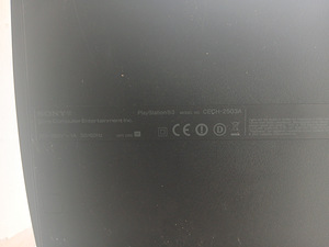 Sony ps3 (4 foto / 6)