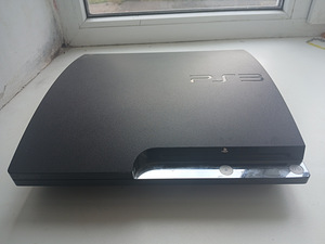 Sony ps3 (5 foto / 6)