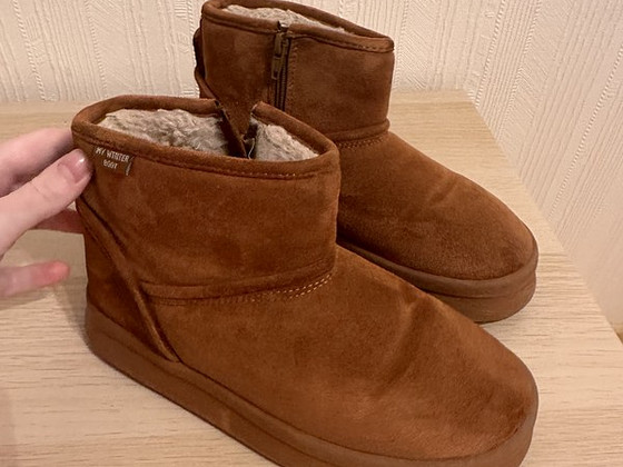 Ботинки угги Zara