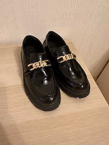 Туфли лоферы Zara (1 фото из 3)