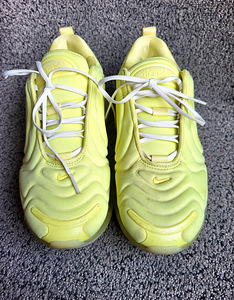 NIKE AIR MAX 720 (2 foto / 6)