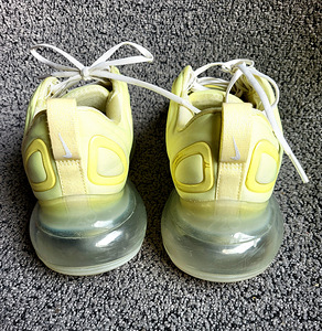 NIKE AIR MAX 720 (3 foto / 6)