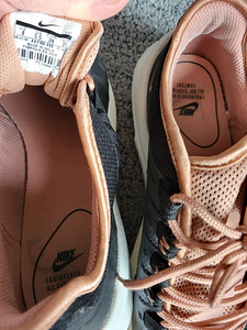 NIKE AIR (4 фото из 5)