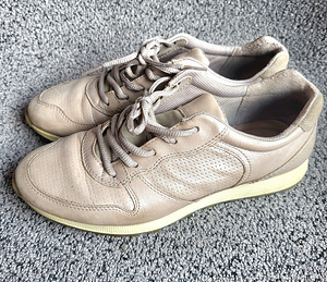 ECCO 38 (2 фото из 6)
