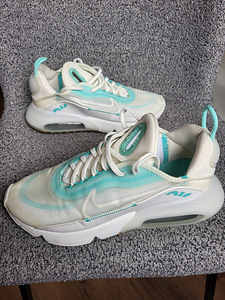 NIKE AIR 2090 (1 foto / 6)