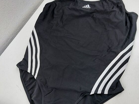 Женский купальник Adidas с тремя полосками 46