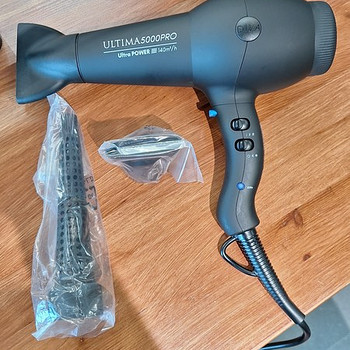 Müün professionaalset fööni Diva pro styling 5000