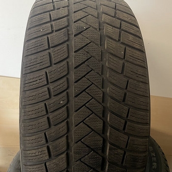255/40/21