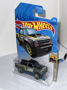 Модели автомобилей Hot Wheels (3 фото из 7)