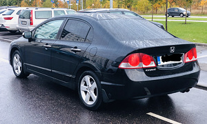 Autorent Honda Civic LPG-gaas Automat Boltfood/Wolt (4 foto / 6)