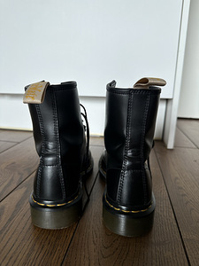 Dr Martens 37 размер (4 фото из 5)