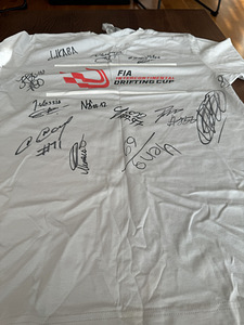 FIA International Drift Cup autogrammidega t-särk (1 foto / 3)