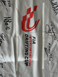 FIA International Drift Cup autogrammidega t-särk (2 foto / 3)