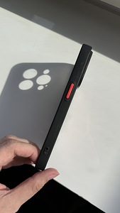 Чехол iPhone 15 pro (4 фото из 6)