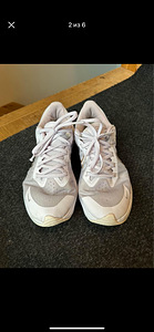 Кроссовки Nike (2 фото из 6)