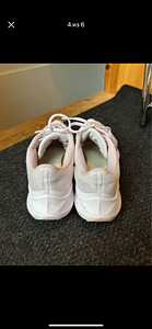 Кроссовки Nike (5 фото из 6)