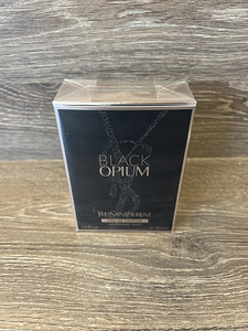 Parfüümvesi Yves Saint Laurent Black Opium EDP naistele 50 m (1 foto / 3)