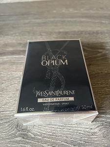 Parfüümvesi Yves Saint Laurent Black Opium EDP naistele 50 m (3 foto / 3)