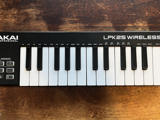Akai LPK25 wireless