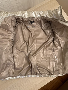 Курточка Zara (3 фото из 3)