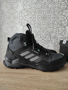 Adidas Terrex (2 foto / 10)