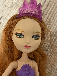 Кукла Ever After High Holly (3 фото из 3)