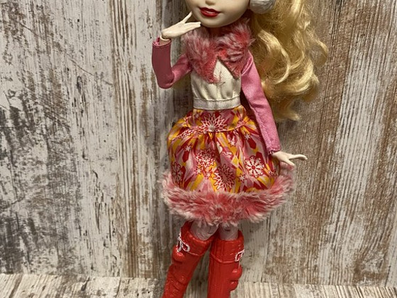 Кукла Ever After High (эпическая зима)