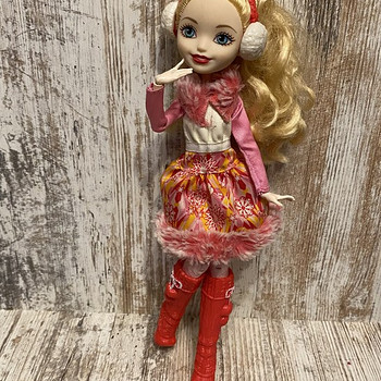 Кукла Ever After High (эпическая зима)