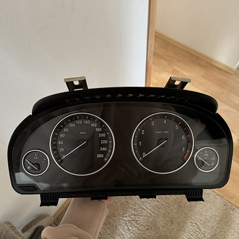 MÜÜA BMW X5 F15 SPIDOMEETER