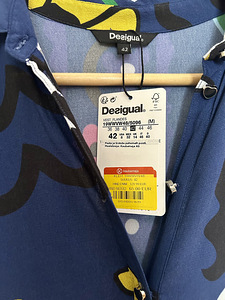 Платье Desigual размер 42 (2 фото из 5)