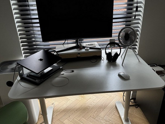 Ikea Bekant desk 120x80