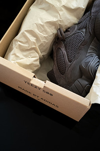 YEEZY 500 EU 44 (5 фото из 6)